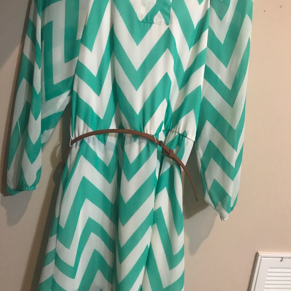 Dress - Picture 2 of 2